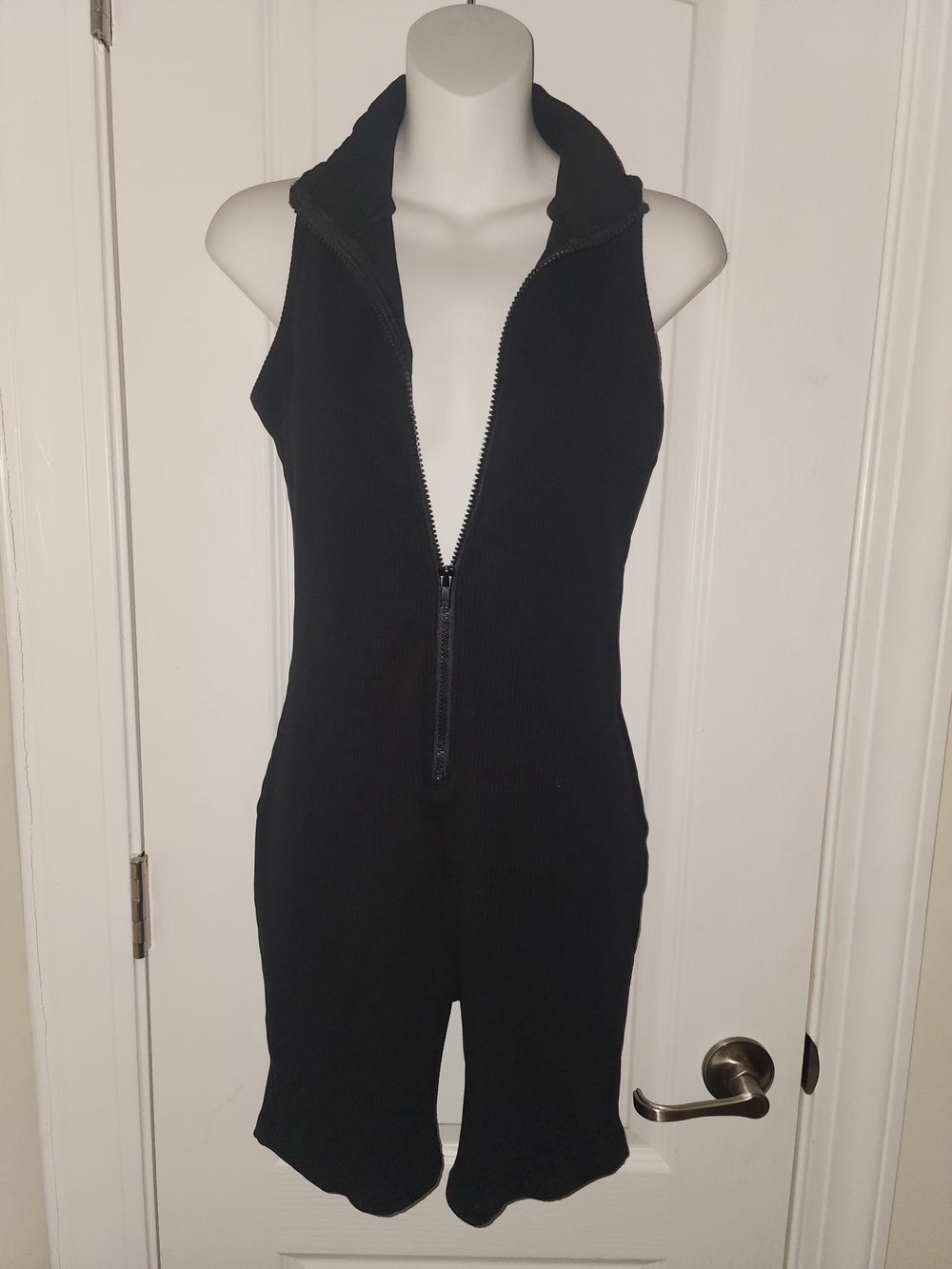 Black Sleeveless Zip-Front  One-Piece Romper